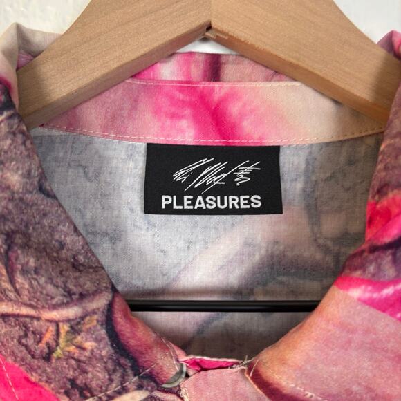 Pleasures Men's Wormy Lips Short Sleeve Button Down Shirt NWT Size Large - Picture 6 of 8